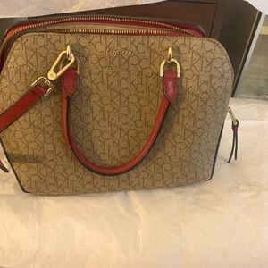 Calvin Klein purse in great condition barely used